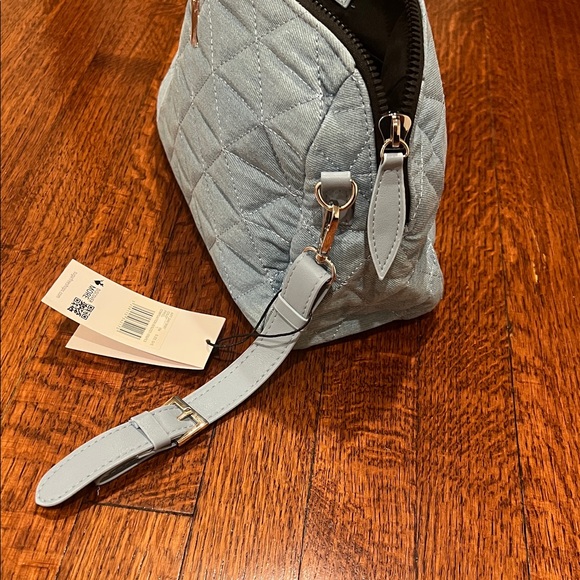 NWT Sugarfree Light Blue Quilted Wristlet / Bag - Picture 8 of 11